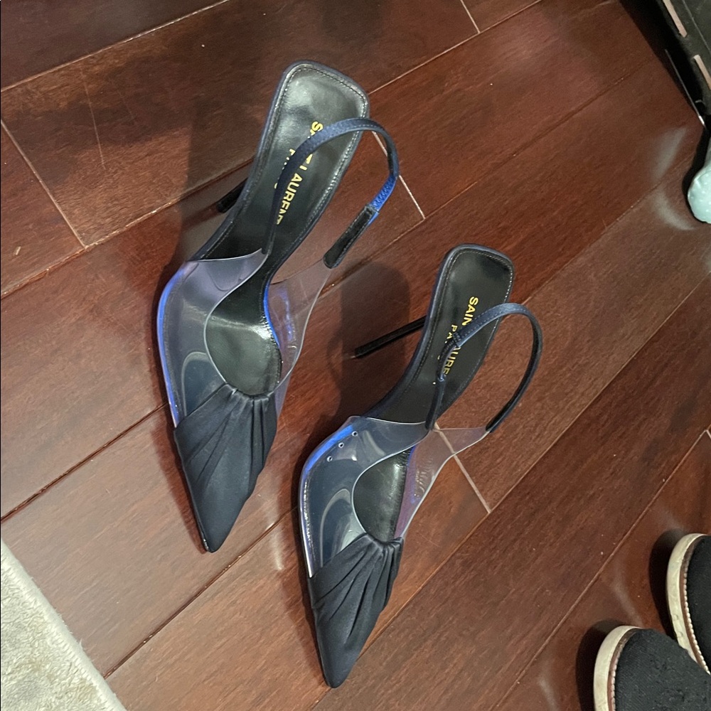 Brand new. Only been tried on. Received as a gift but not my style. - Picture 7 of 9